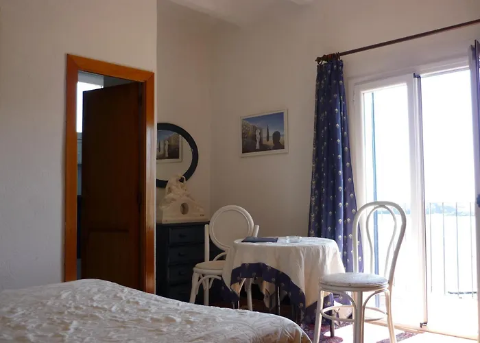 Hotel Port-lligat 3*
